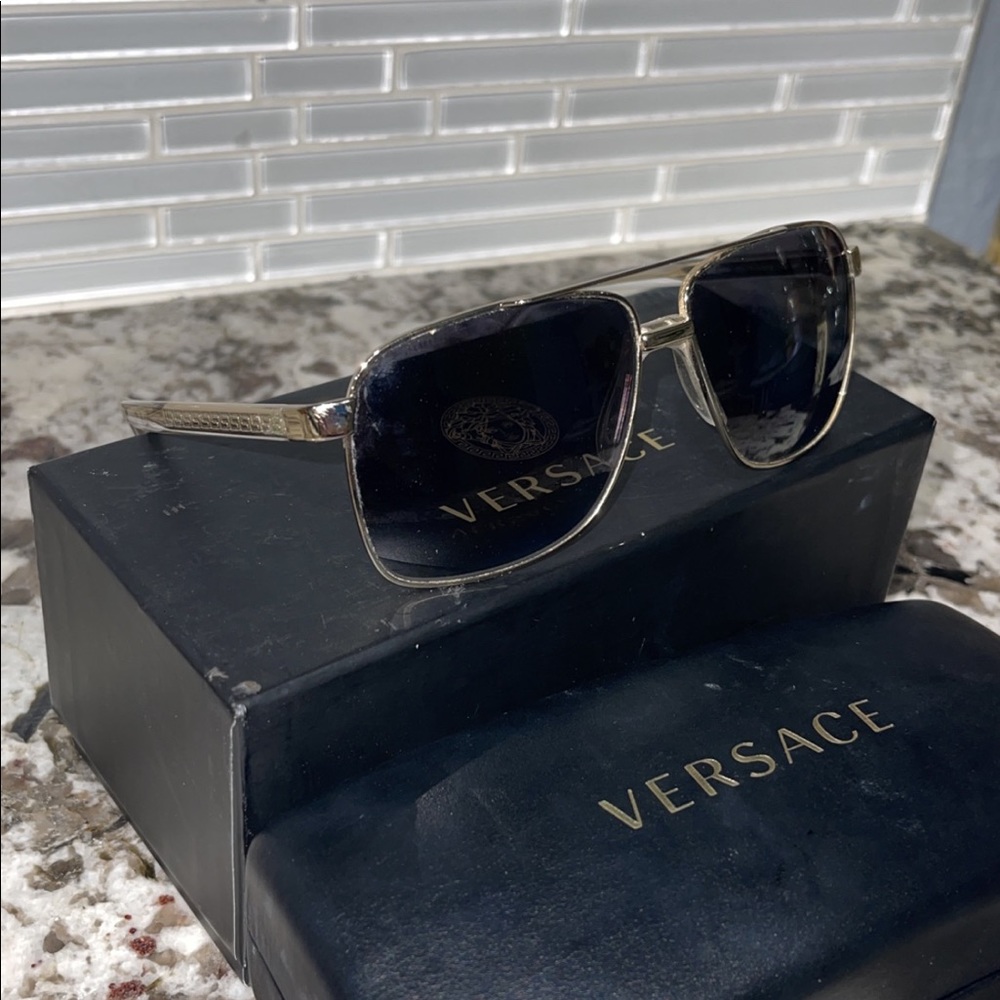 Versace glasses - Picture 3 of 4